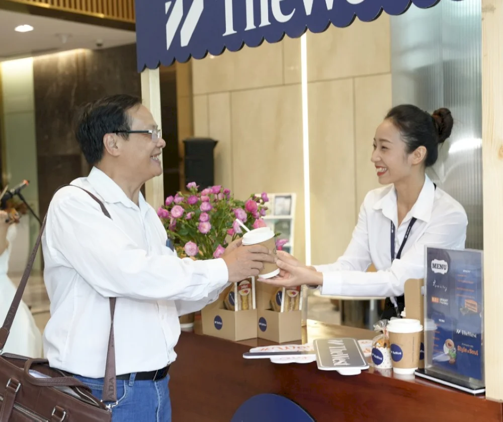 Hệ thống cửa hàng tại The West mang lại trải nghiệm tích cực cho khách hàng
